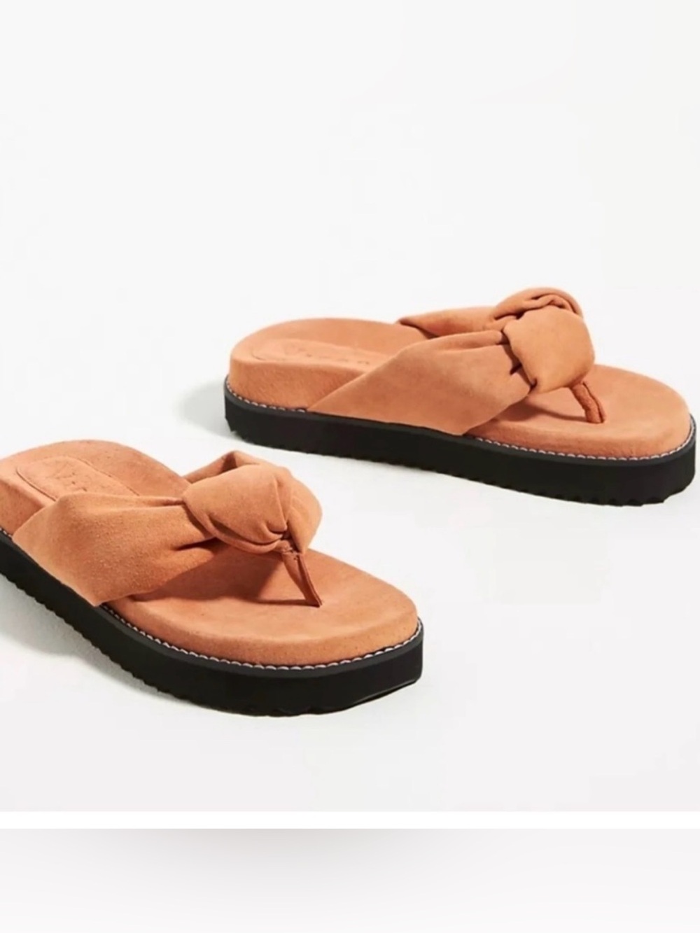 Vicenza Womens Knotted Suede Flip Flop Sandals